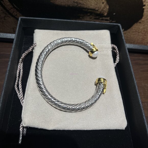 D̲a̲v̲i̲d̲ ̲Y̲u̲r̲m̲a̲n̲ Cable Classics Bracelet with Pearl & 14k Gold 7mm - Picture 2 of 5